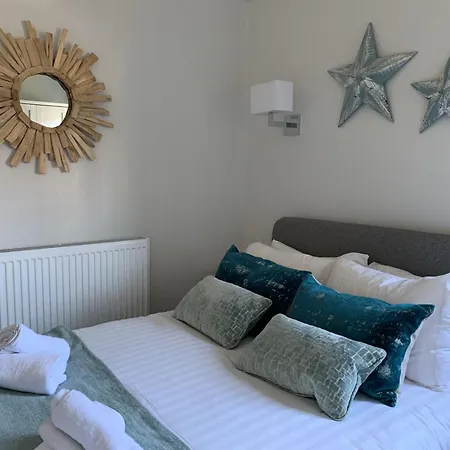 The House, The Bay Filey, Sleeps 4 In 2 Double With Ensuites, 1 Dog Welcome * Filey