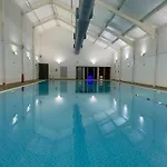 The House, The Bay Filey, Sleeps 4 In 2 Double With Ensuites, 1 Dog Welcome Filey