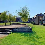 Holiday home The House, The Bay Filey, Sleeps 4 In 2 Double With Ensuites, 1 Dog Welcome *