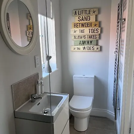Casa de Férias The House, The Bay Filey, Sleeps 4 In 2 Double With Ensuites, 1 Dog Welcome *