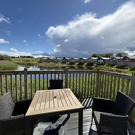 The House, The Bay Filey, Sleeps 4 In 2 Double With Ensuites, 1 Dog Welcome