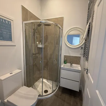The House, The Bay Filey, Sleeps 4 In 2 Double With Ensuites, 1 Dog Welcome بيت للعطل *